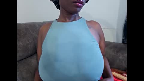 Snapshot of ebonycandymelani chatting on 10.05.25 Ebony Melanie online show from 10.05.25