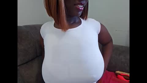 Snapshot of ebonycandymelani chatting on 10.09.25 Ebony Melanie online show from 10.09.25