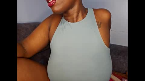 Snapshot of ebonycandymelani chatting on 10.13.25 Ebony Melanie online show from 10.13.25