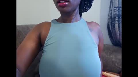 Snapshot of ebonycandymelani chatting on 10.21.25 Ebony Melanie online show from 10.21.25