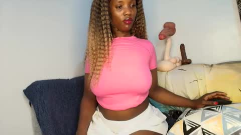 Ebony Melanie online show from 05.07.26