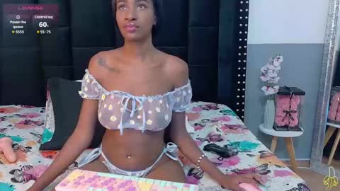 Snapshot of ebonycoworker chatting on 06.06.26 ebonycoworker online show from 06.06.26