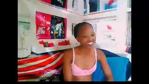 Snapshot of ebonycreamy69 chatting on 12.19.24 Nova online show from 12.19.24