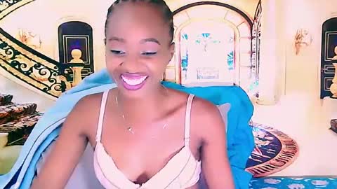 Snapshot of ebonycreamy69 chatting on 12.30.24 Nova online show from 12.30.24
