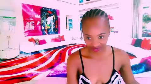 Snapshot of ebonycreamy69 chatting on 02.10.25 Nova online show from 02.10.25