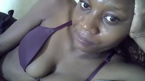 Snapshot of ebonycutegal4 chatting on 05.09.26 MELLEN online show from 05.09.26