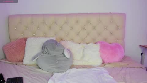 Queen Ebony online show from 12.15.24