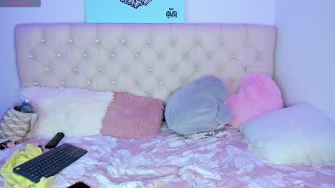 Queen Ebony online show from 02.16.25