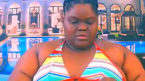 Snapshot of ebonyhotbuns4u2luv chatting on 06.26.26 ebonyhotbuns4u2luv online show from 06.26.26