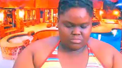 Snapshot of ebonyhotbuns4u2luv chatting on 07.09.26 ebonyhotbuns4u2luv online show from 07.09.26