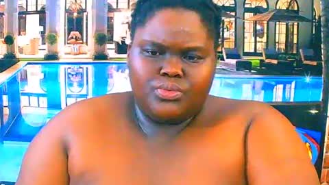 Snapshot of ebonyhotbuns4u2luv chatting on 07.18.26 ebonyhotbuns4u2luv online show from 07.18.26