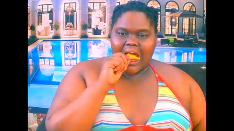 Snapshot of ebonyhotbuns4u2luv chatting on 07.18.26 ebonyhotbuns4u2luv online show from 07.18.26