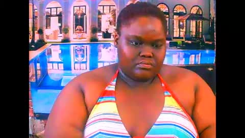 Snapshot of ebonyhotbuns4u2luv chatting on 07.25.26 ebonyhotbuns4u2luv online show from 07.25.26