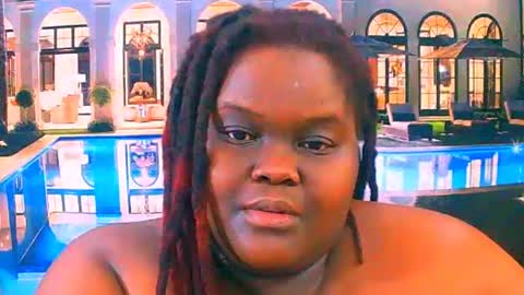 Snapshot of ebonyhotbuns4u2luv chatting on 07.28.26 ebonyhotbuns4u2luv online show from 07.28.26