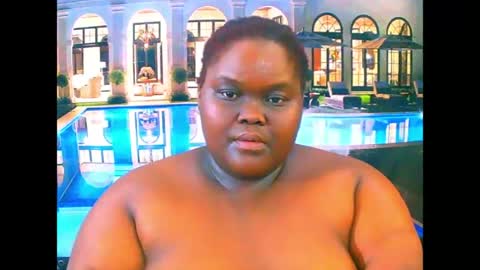 Snapshot of ebonyhotbuns4u2luv chatting on 07.28.26 ebonyhotbuns4u2luv online show from 07.28.26