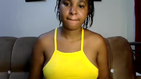 Snapshot of ebonyluna229320 chatting on 02.03.25 i am clara online show from 02.03.25