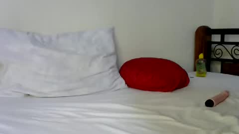 Snapshot of ebonyluna229320 chatting on 02.04.25 i am clara online show from 02.04.25