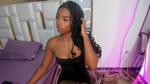 Snapshot of ebonymorex chatting on 10.03.25 Ebonymorex online show from 10.03.25