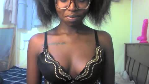 Ebonymuse2 online show from 05.10.26
