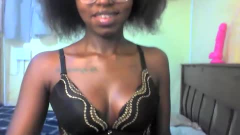 Ebonymuse2 online show from 05.13.26
