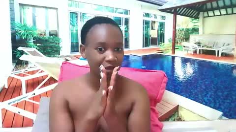 Snapshot of ebonyolive69 chatting on 12.19.24 Cindy online show from 12.19.24