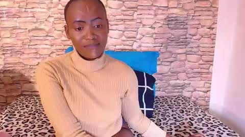 Snapshot of ebonyolive69 chatting on 09.19.25 Cindy online show from 09.19.25