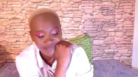 Snapshot of ebonyolive69 chatting on 10.13.25 Cindy online show from 10.13.25