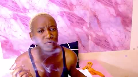 Snapshot of ebonyolive69 chatting on 10.17.25 Cindy online show from 10.17.25