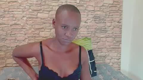 Snapshot of ebonyolive69 chatting on 04.21.26 Cindy online show from 04.21.26