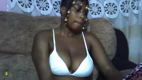 Snapshot of ebonysk chatting on 05.07.26 pretty online show from 05.07.26