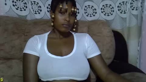Snapshot of ebonysk chatting on 05.15.26 pretty online show from 05.15.26