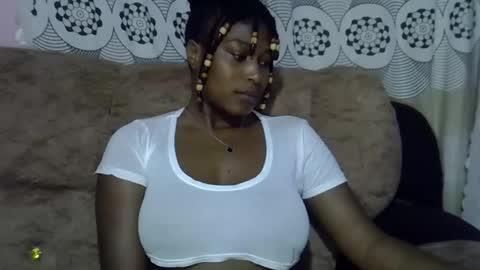 Snapshot of ebonysk chatting on 05.21.26 pretty online show from 05.21.26
