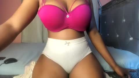 ebonysmiles00 online show from 05.10.26