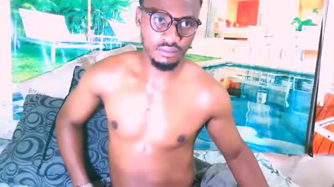 Snapshot of ebonytiger69 chatting on 12.05.25 ebonytiger69 online show from 12.05.25