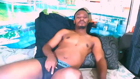 Snapshot of ebonytiger69 chatting on 01.13.26 ebonytiger69 online show from 01.13.26