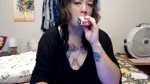 Weird Echo online show from 09.23.25