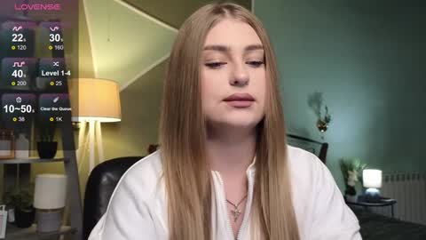 Snapshot of edaachi chatting on 02.04.25 Eda online show from 02.04.25