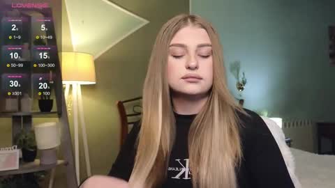 Snapshot of edaachi chatting on 02.18.25 Eda online show from 02.18.25