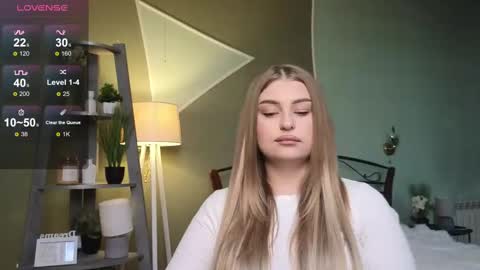 Snapshot of edaachi chatting on 02.20.25 Eda online show from 02.20.25