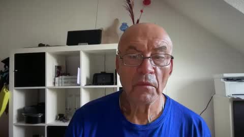 Snapshot of eddelmar chatting on 05.19.26 eddelmar online show from 05.19.26