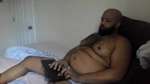 Snapshot of eddiejonez chatting on 04.06.26 eddiejonez online show from 04.06.26