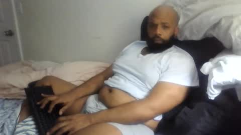 Snapshot of eddiejonez chatting on 04.07.26 eddiejonez online show from 04.07.26