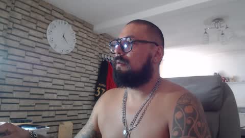 Snapshot of edgarram83 chatting on 09.22.25 edgarram83 online show from 09.22.25