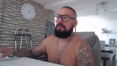 Snapshot of edgarram83 chatting on 10.25.25 edgarram83 online show from 10.25.25