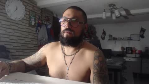 Snapshot of edgarram83 chatting on 12.18.25 edgarram83 online show from 12.18.25