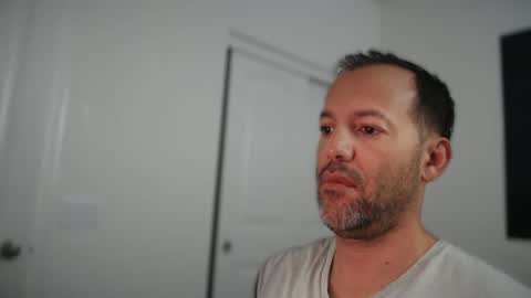 Snapshot of edge_masters chatting on 10.02.25 EdgeM online show from 10.02.25