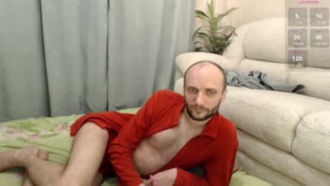 Snapshot of edifox chatting on 02.19.26 Alexander online show from 02.19.26