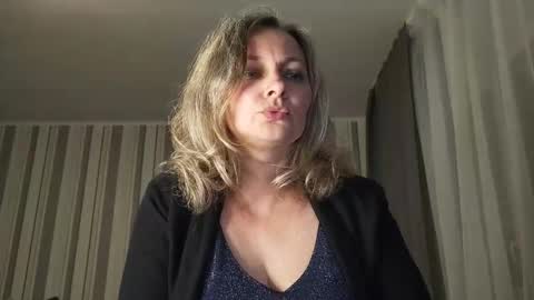 Snapshot of edithmanning chatting on 03.13.26 edithmanning online show from 03.13.26