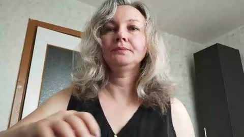 Snapshot of edithmanning chatting on 05.12.26 edithmanning online show from 05.12.26
