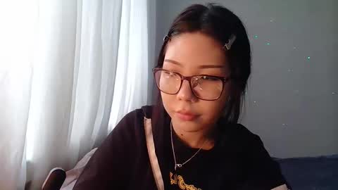 Snapshot of edithobeng chatting on 01.08.26 Kama online show from 01.08.26